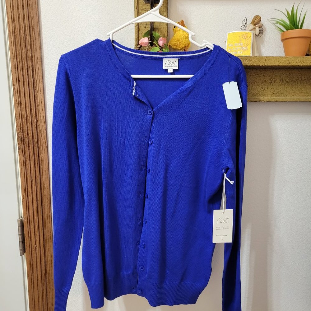 Cielo Women's Regular Solid Long Sleeve Cardigan with Decorative Buttons